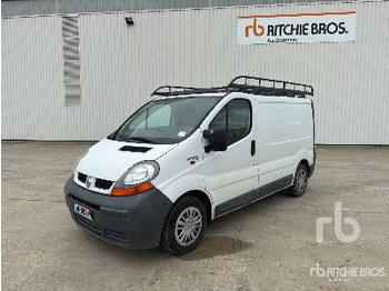 Цельнометаллический фургон RENAULT Trafic