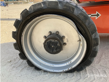 Коленчатый подъемник 2007 JLG 600AJ 4WD Gasoline Articulating Boom Lift: фото 4