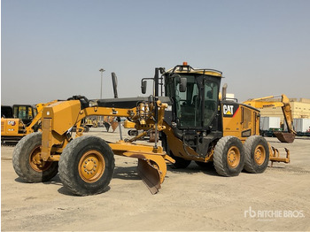 Грейдер CATERPILLAR 140M