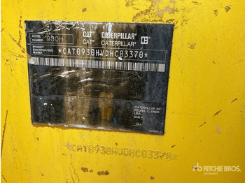 Колёсный погрузчик CATERPILLAR 930H