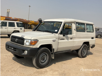Внедорожник TOYOTA Land Cruiser