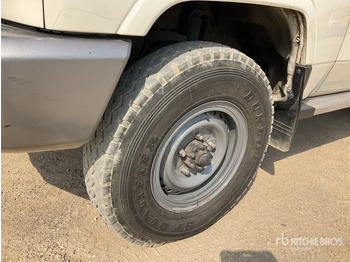 Внедорожник 2014 Toyota Land Cruiser LX 76L 4x4 SUV: фото 5