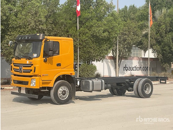 Грузовик-шасси 2022 XCMG XGA1182D6SAX 4x2 (Unused) Cab & Chassis: фото 2