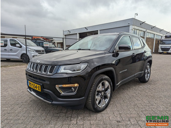 Легковой автомобиль JEEP