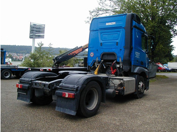 Тягач Mercedes-Benz Actros 1843: фото 4