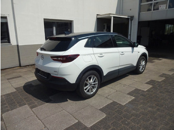 Внедорожник Opel Grandland (X): фото 4