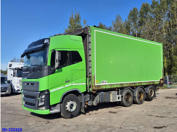 Грузовик с закрытым кузовом VOLVO FH16 750