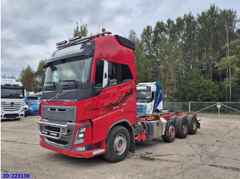 Грузовик-шасси VOLVO FH16 750