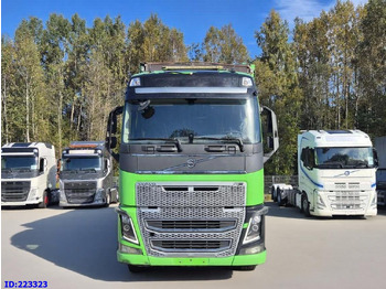 Грузовик с закрытым кузовом VOLVO FH16 750HP - 8x4 -Big Axles: фото 2