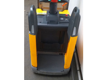 Штабелер Jungheinrich ERD220: фото 3 Штабелер Jungheinrich ERD220: фото 3