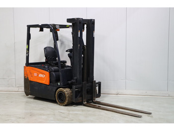 Электропогрузчик DOOSAN