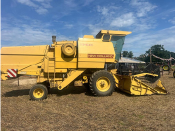 Зерноуборочный комбайн NEW HOLLAND