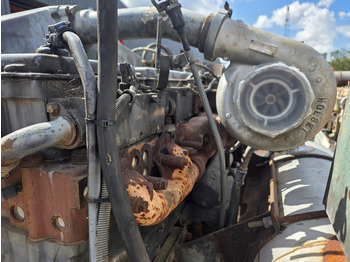 : фото в шапке страницы