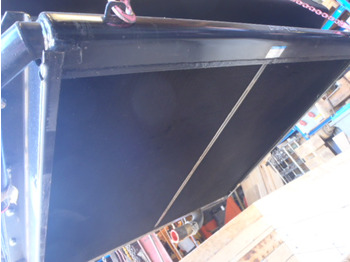 : фото в шапке страницы