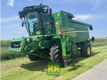 Зерноуборочный комбайн JOHN DEERE T660