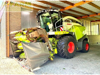 Кормоуборочный комбайн CLAAS Jaguar 870