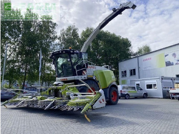 Кормоуборочный комбайн CLAAS Jaguar 950