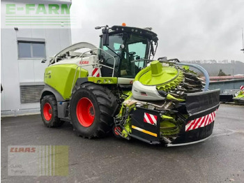 Кормоуборочный комбайн CLAAS Jaguar 970