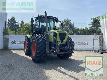 Трактор CLAAS Xerion 3300