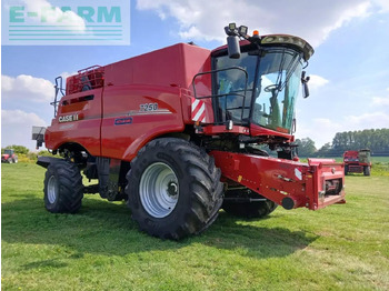Зерноуборочный комбайн CASE IH Axial-Flow