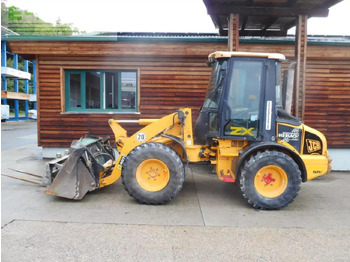 Мини-экскаватор JCB 407