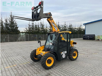 Телескопический погрузчик JCB