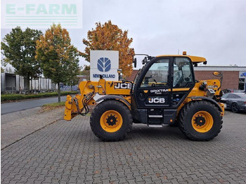 Телескопический погрузчик JCB