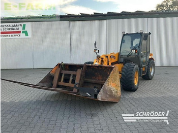 Телескопический погрузчик JCB