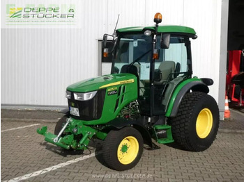Трактор JOHN DEERE