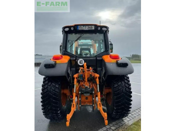 Трактор John Deere 6120m: фото 4