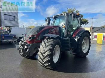 Трактор VALTRA T214