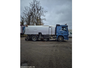 Подметально-уборочная машина