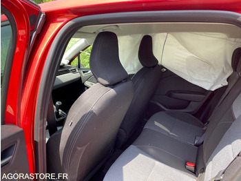 Легковой автомобиль Clio v essence 2024 sans procédure: фото 5