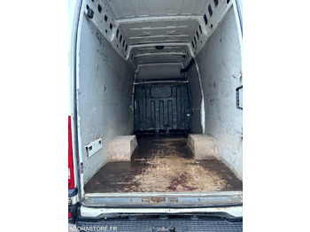 Цельнометаллический фургон IVECO 180cv de 2011: фото 5