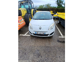 Легковой автомобиль RENAULT