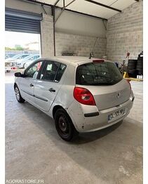 Хэтчбек Renault CLIO: фото 4 Хэтчбек Renault CLIO: фото 4