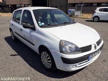 Хэтчбек Renault CLIO: фото 4 Хэтчбек Renault CLIO: фото 4