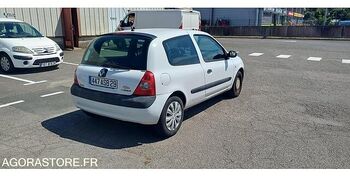 Хэтчбек Renault CLIO: фото 4 Хэтчбек Renault CLIO: фото 4