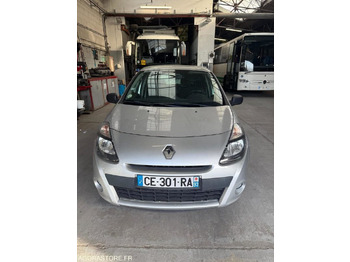 Легковой автомобиль RENAULT