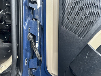 Дверь и запчасти для Грузовиков Mercedes-Benz right side low-roof cab doors: фото 3 Дверь и запчасти для Грузовиков Mercedes-Benz right side low-roof cab doors: фото 3