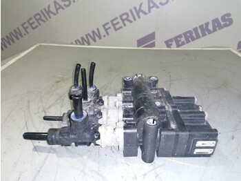 : фото в шапке страницы