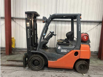 Газовый погрузчик TOYOTA FGF 20