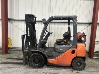 Газовый погрузчик TOYOTA FGF 20
