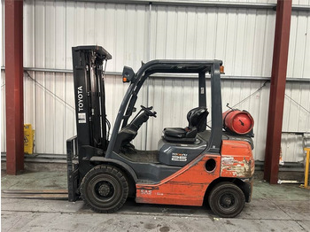 Газовый погрузчик TOYOTA FGF 25