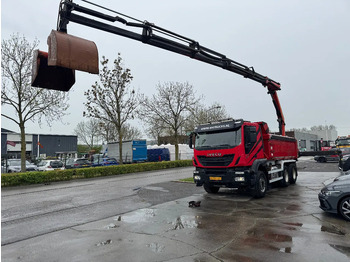 Самосвал IVECO Trakker