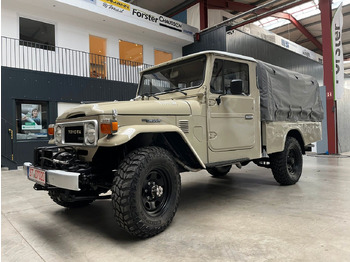 Внедорожник TOYOTA Land Cruiser