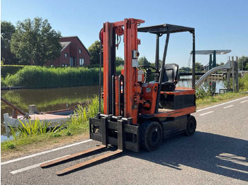 Вилочный погрузчик TOYOTA