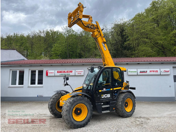 Телескопический погрузчик JCB
