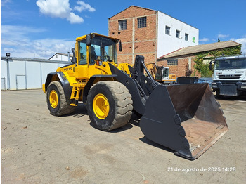 Колёсный погрузчик VOLVO L120E