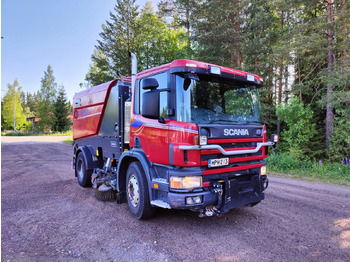 Подметально-уборочная машина SCANIA P94
